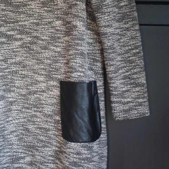 Red Coral | Like NEW Beautiful Woven Bracelet Cuff Tunic Top - Picture 5 of 7